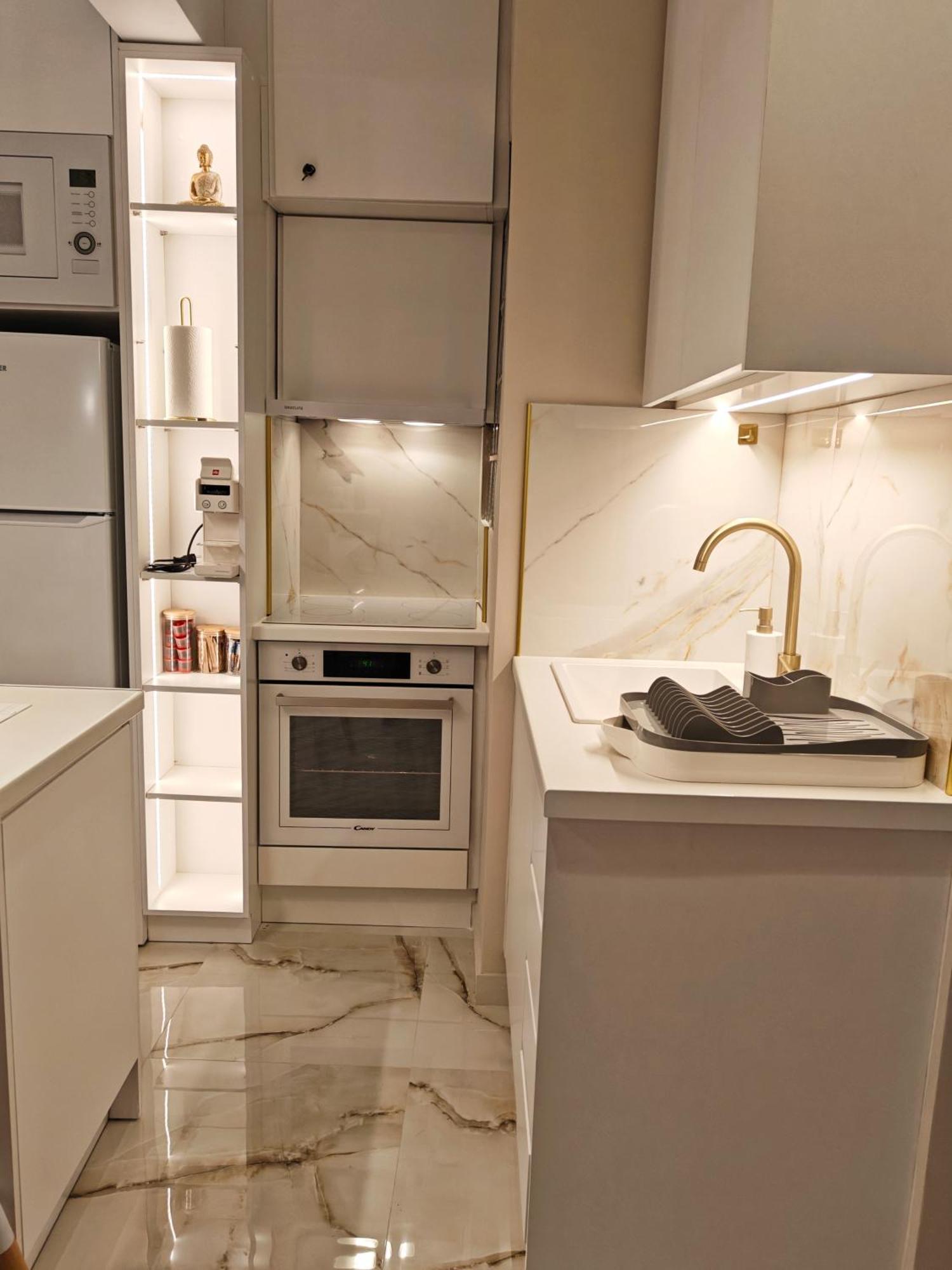 Lindy S Apartment *